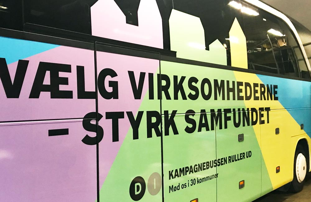 Foliedekoration på bus til Dansk Indutri - Nonbye