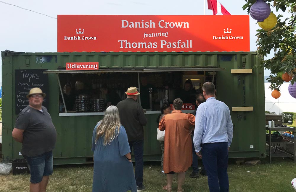 Skilt til Danish Crown i forbindelse med Folkemødet - Nonbye